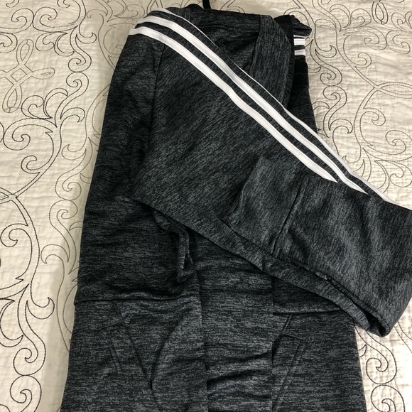 Men’s NWT Adidas Full Zip Sweatshirt With Hoodie - Picture 6 of 8
